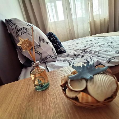 Apartamentul Lui Matei コンスタンツァ エクステリア 写真